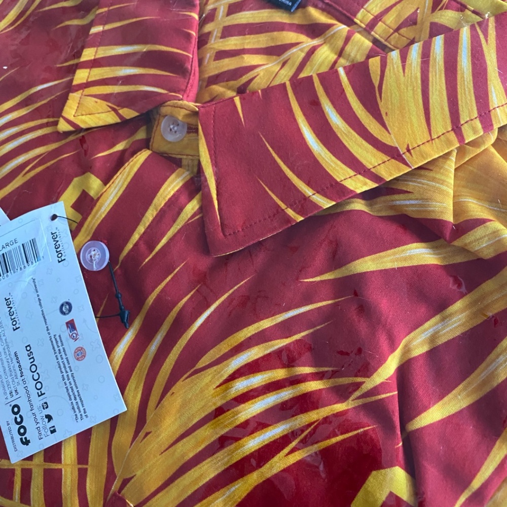 FOCO USC Trojans Mens Hawaiian Shirt NWT LARGE RED YELLOW